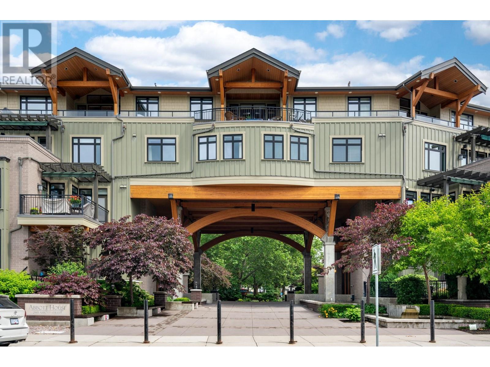 2901 Abbott Street Unit# 201, Kelowna, British Columbia  V1Y 1G7 - Photo 2 - 10349932