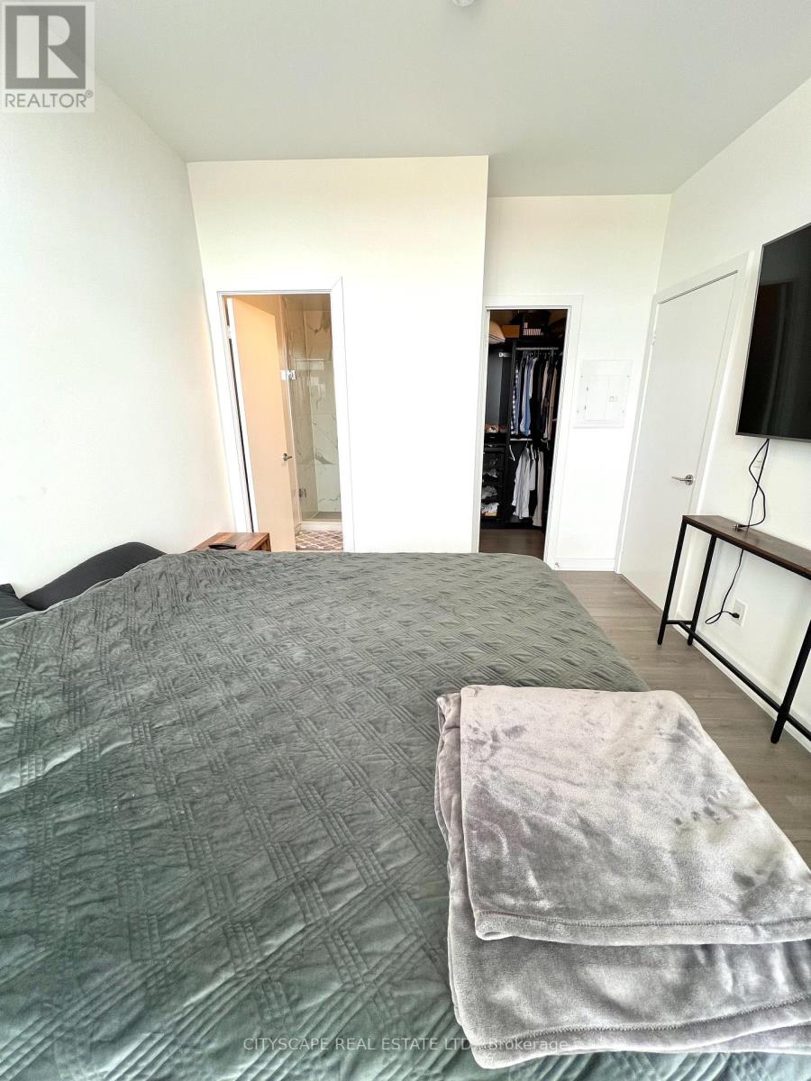 815 - 1603 Eglinton Avenue W, Toronto, Ontario  M6E 0A1 - Photo 17 - C12190603