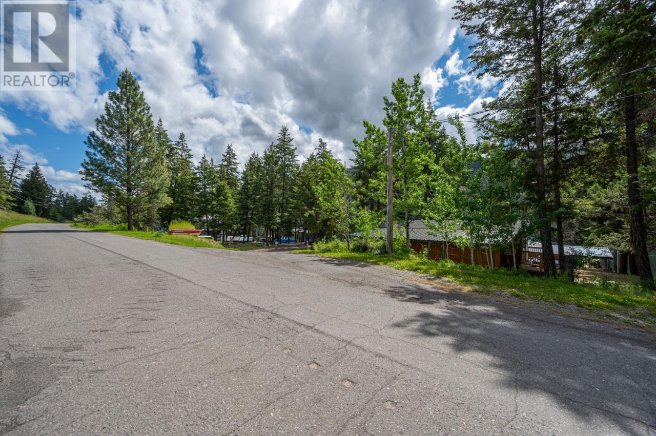 2474 Loon Lake Road, Loon Lake, British Columbia  V0K 1H0 - Photo 32 - 10350326