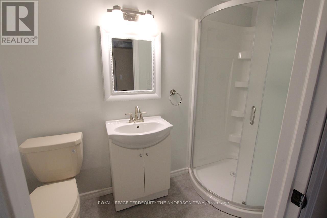430 Paddington Crescent, Oshawa, Ontario  L1G 7P4 - Photo 8 - E12190591