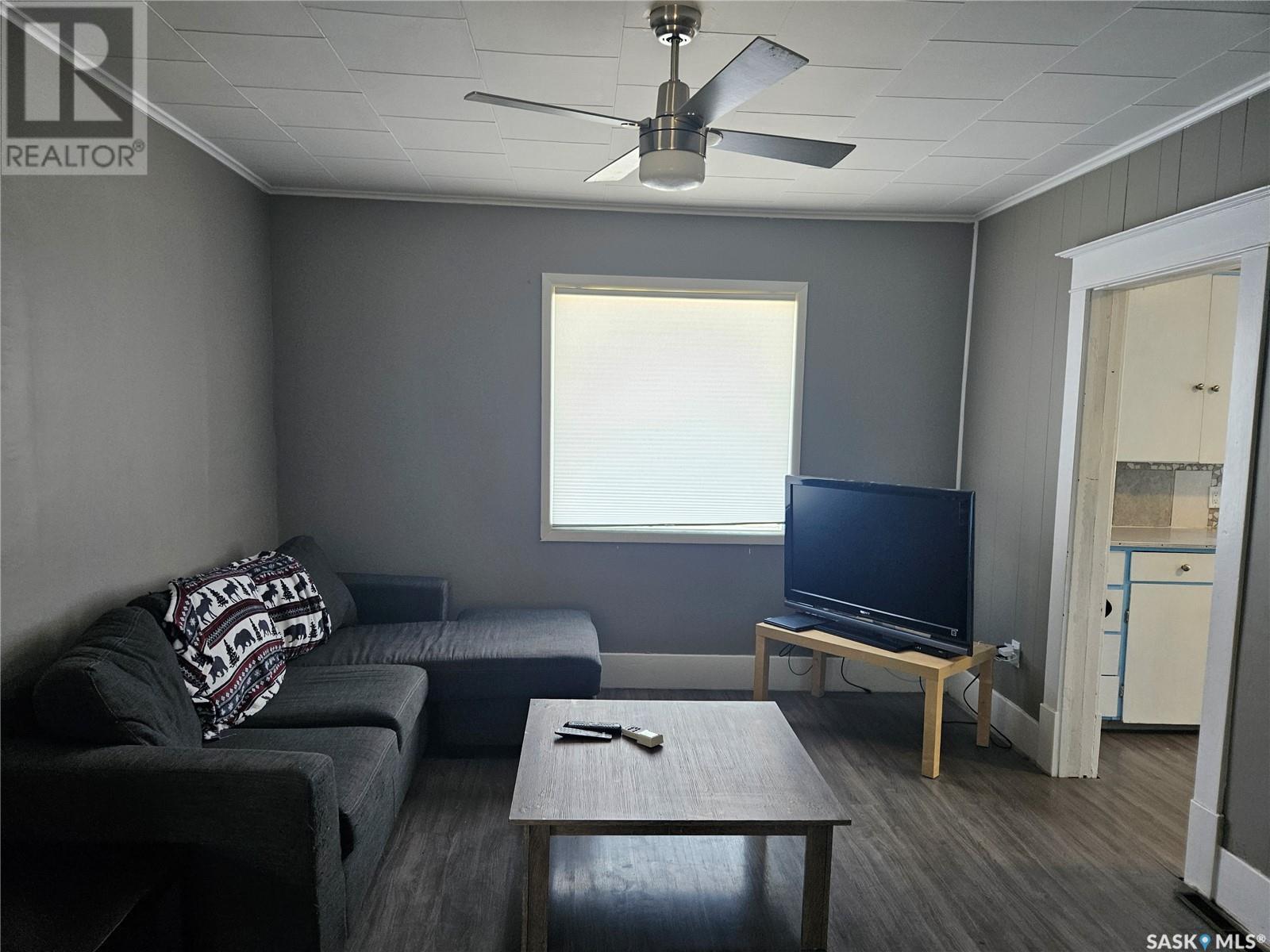 4575 Price Avenue, Gull Lake, Saskatchewan  S0N 1A0 - Photo 4 - SK008025