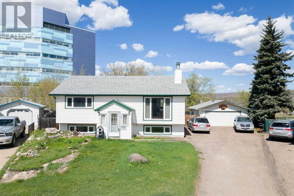 Property at 6 Berry Crescent image 1