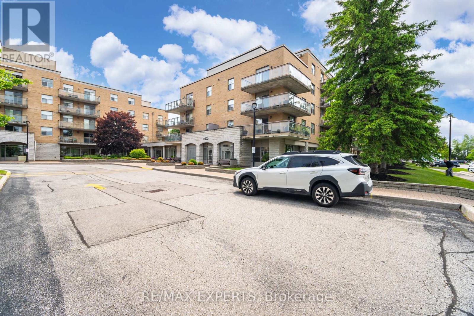 Property at 201 - 2502 RUTHERFORD ROAD image 2
