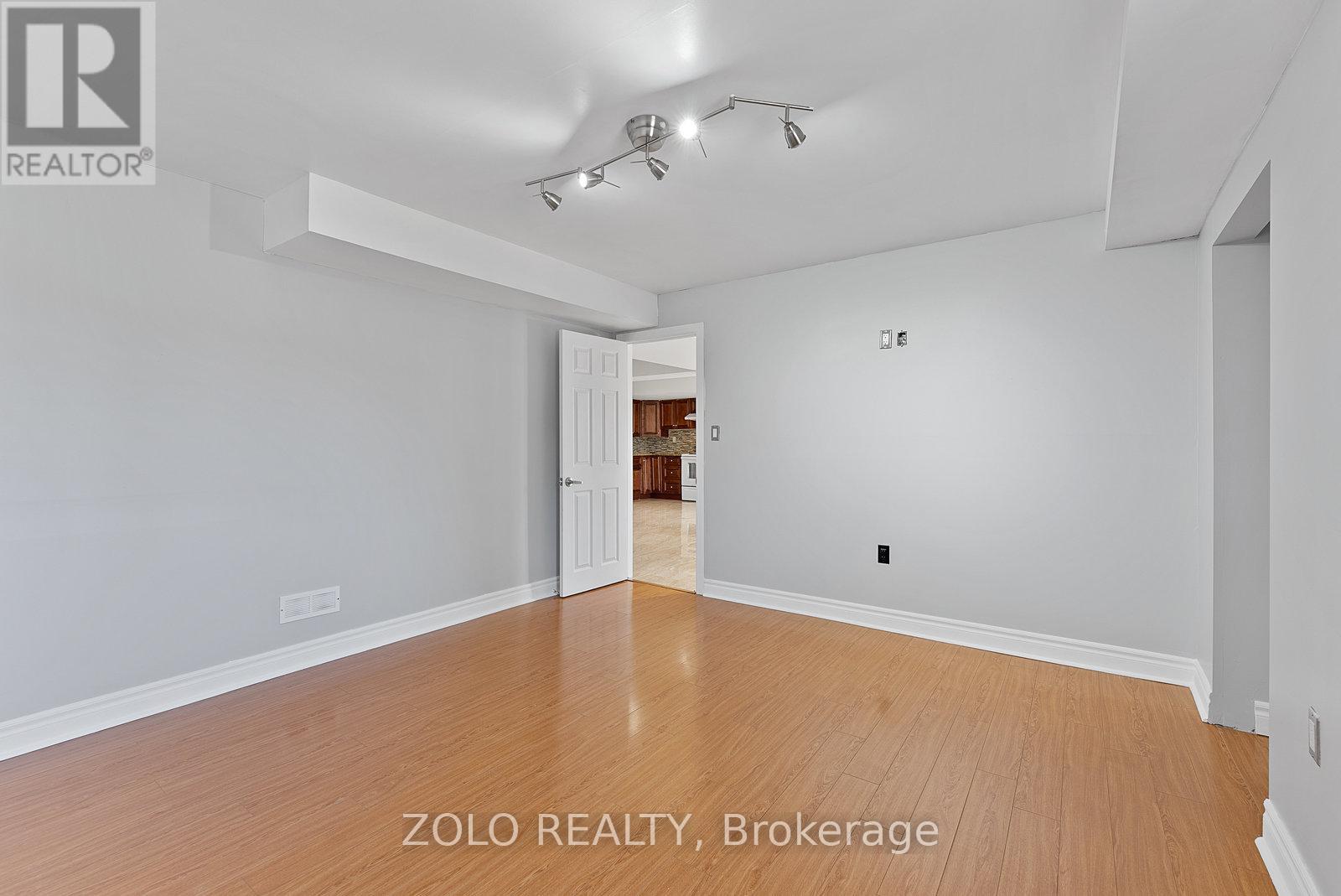 Lower - 162 Fred Young Drive, Toronto, Ontario  M3L 0A6 - Photo 15 - W12190572