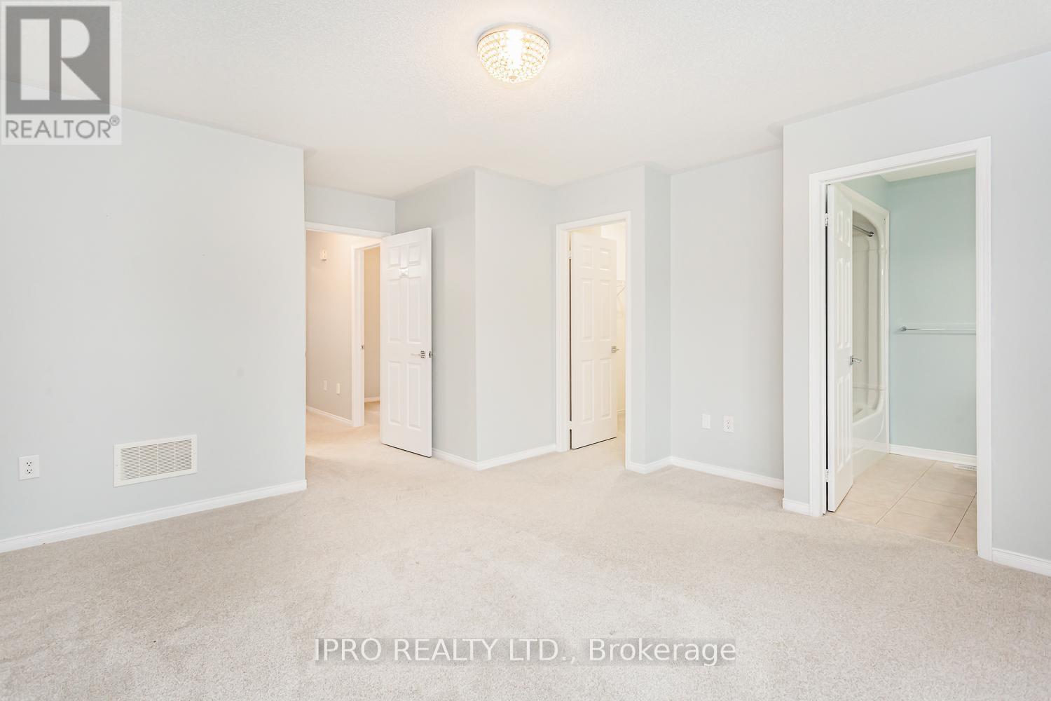 2410 Emerson Drive, Burlington, Ontario  L7L 7M3 - Photo 15 - W12190587