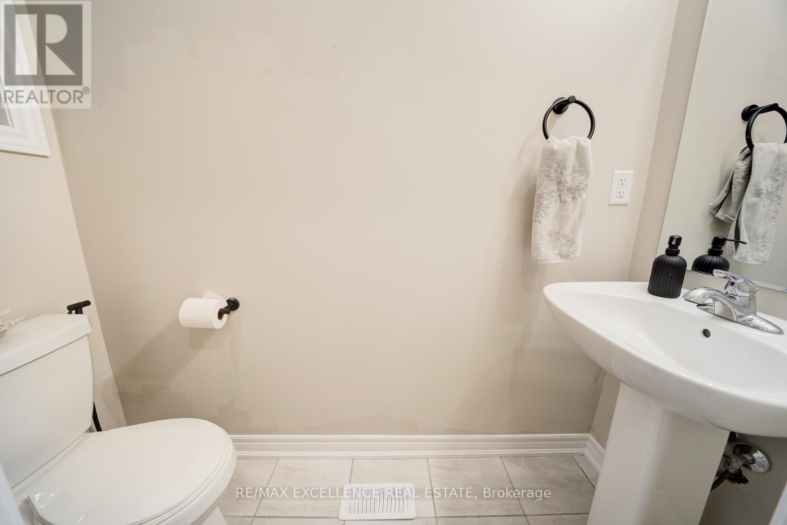 11 Gosset Road, Brampton, Ontario  L7A 5J9 - Photo 19 - W12190625