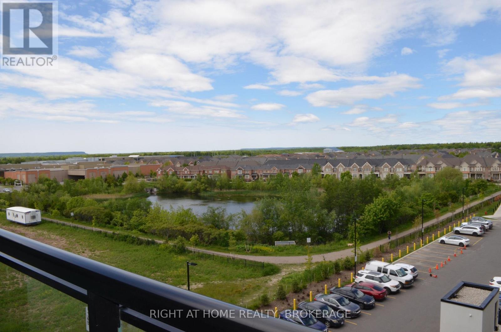 532 - 405 Dundas Street W, Oakville, Ontario  L6M 5P9 - Photo 17 - W12190627
