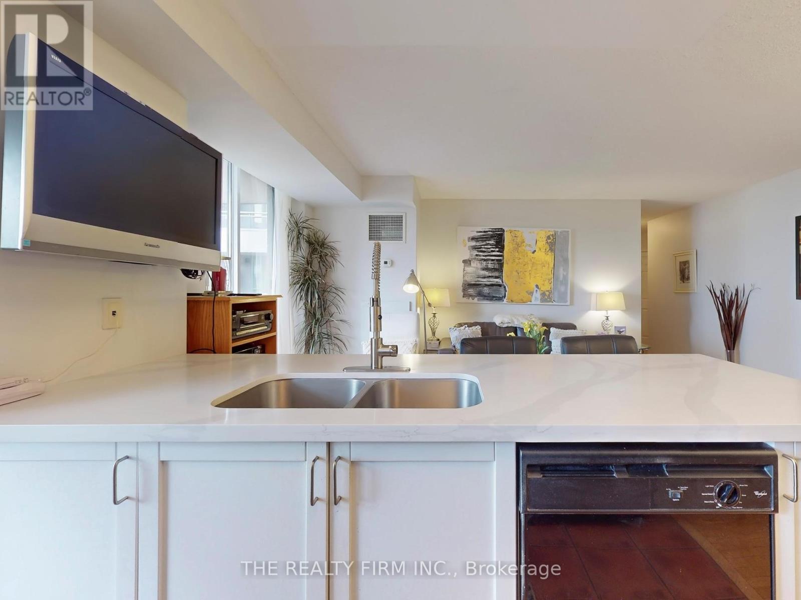 517 - 245 Davisville Avenue, Toronto, Ontario  M4S 3H4 - Photo 18 - C12190652