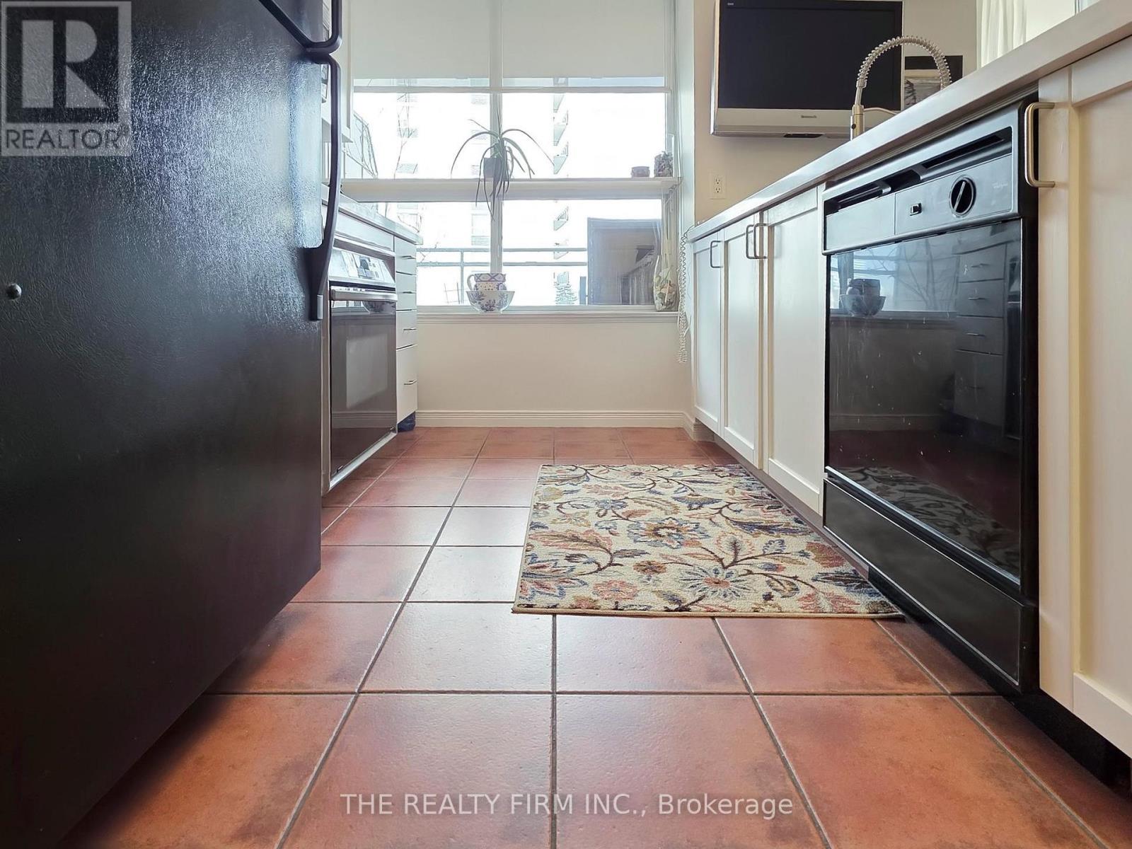 517 - 245 Davisville Avenue, Toronto, Ontario  M4S 3H4 - Photo 21 - C12190652