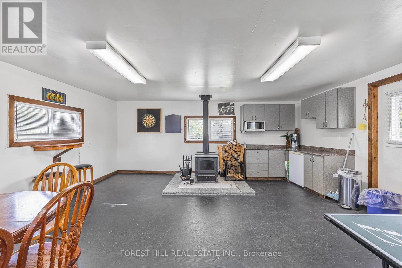 2216 Hwy 124, Whitestone (Hagerman), Ontario  P0A 1G0 - Photo 34 - X12190610