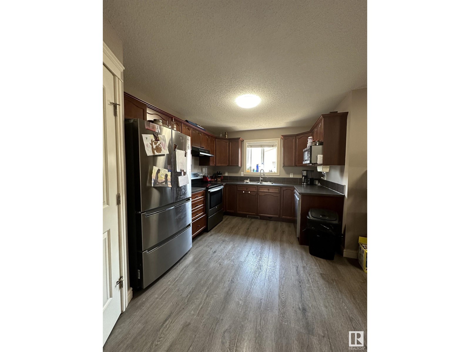 37 Virginia Av, Spruce Grove, Alberta  T7X 0B9 - Photo 2 - E4439975