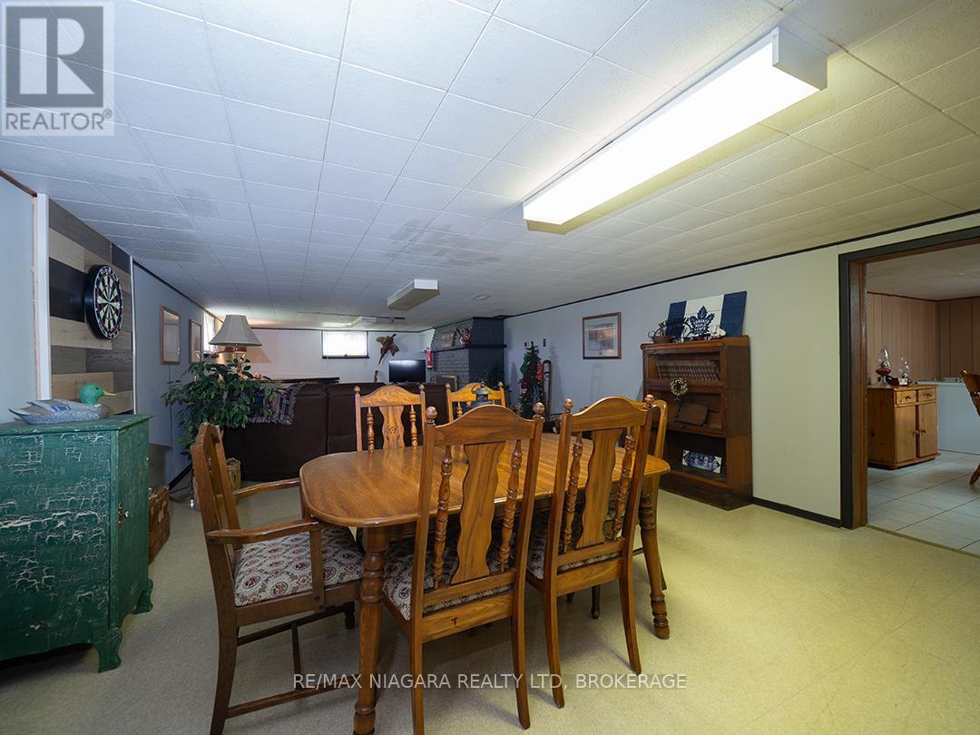 184 Clarke Street, Port Colborne, Ontario  L3K 2G4 - Photo 19 - X12190631