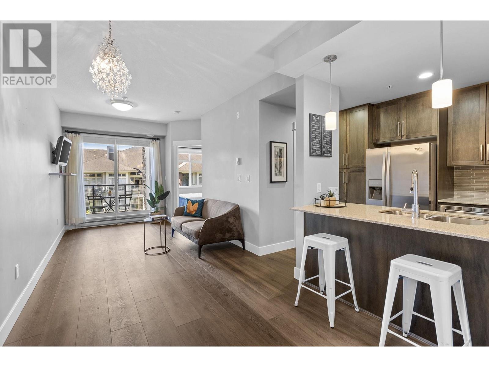 402 2495 Wilson Avenue, Port Coquitlam, British Columbia  V3C 0E4 - Photo 3 - R3010075