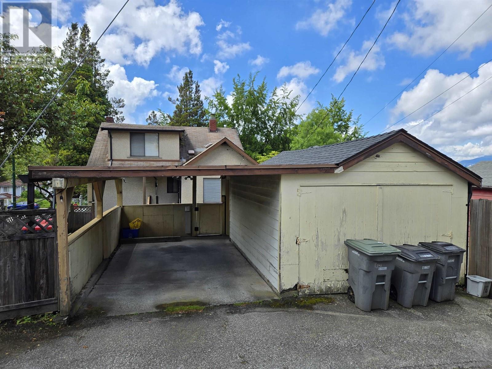 4390 Nanaimo Street, Vancouver, British Columbia  V5N 5J1 - Photo 4 - R3010106
