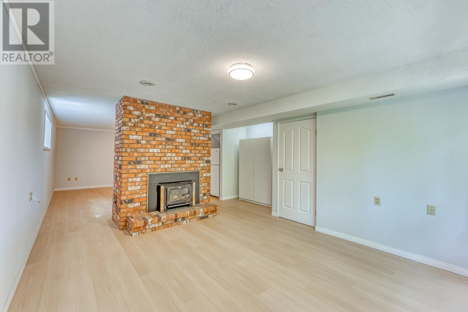 1026 Saddle Street, Coquitlam, British Columbia  V3C 3W3 - Photo 5 - R3010126