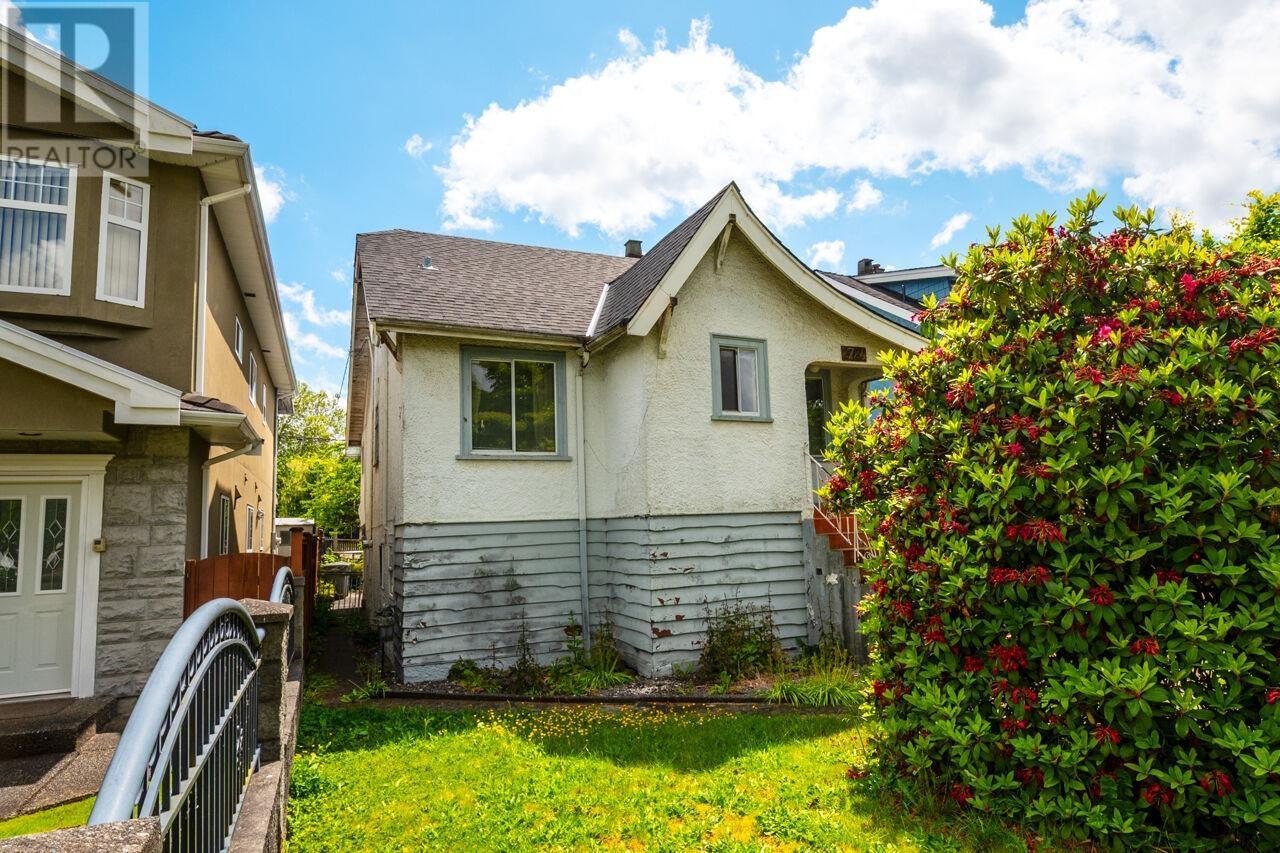 2724 Charles Street, Vancouver, British Columbia  V5K 3A7 - Photo 4 - R3010173
