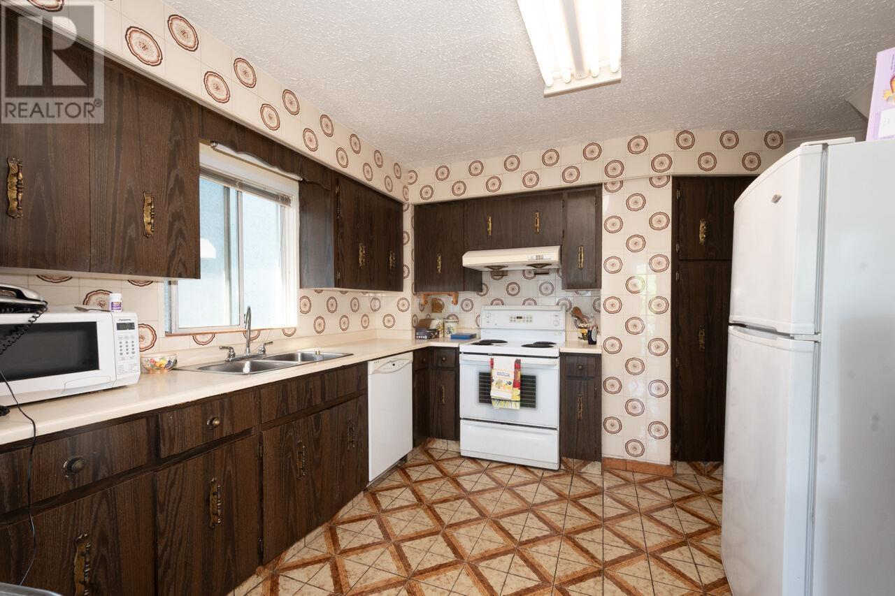 2724 Charles Street, Vancouver, British Columbia  V5K 3A7 - Photo 8 - R3010173