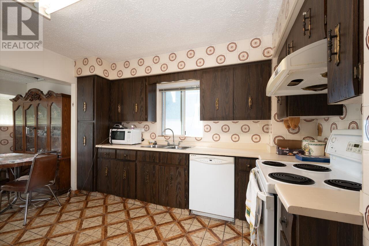 2724 Charles Street, Vancouver, British Columbia  V5K 3A7 - Photo 9 - R3010173