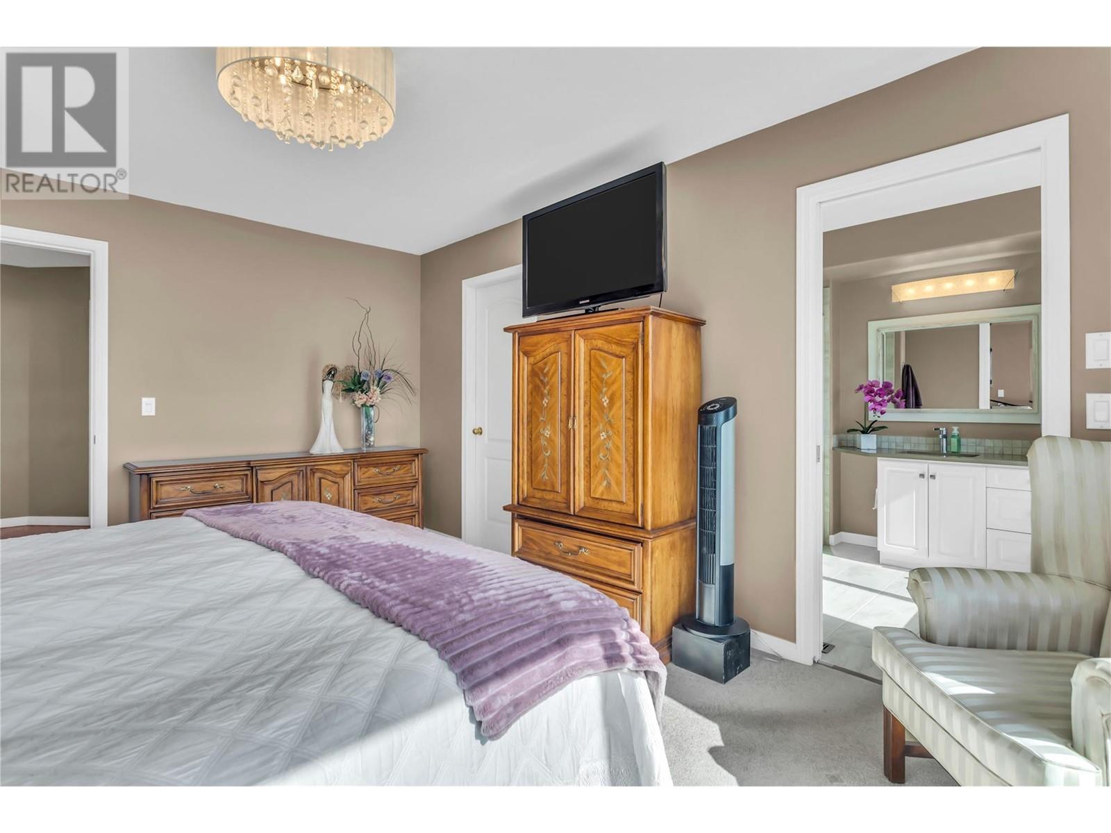 3576 Apple Way Boulevard, West Kelowna, BC V4T1Y7