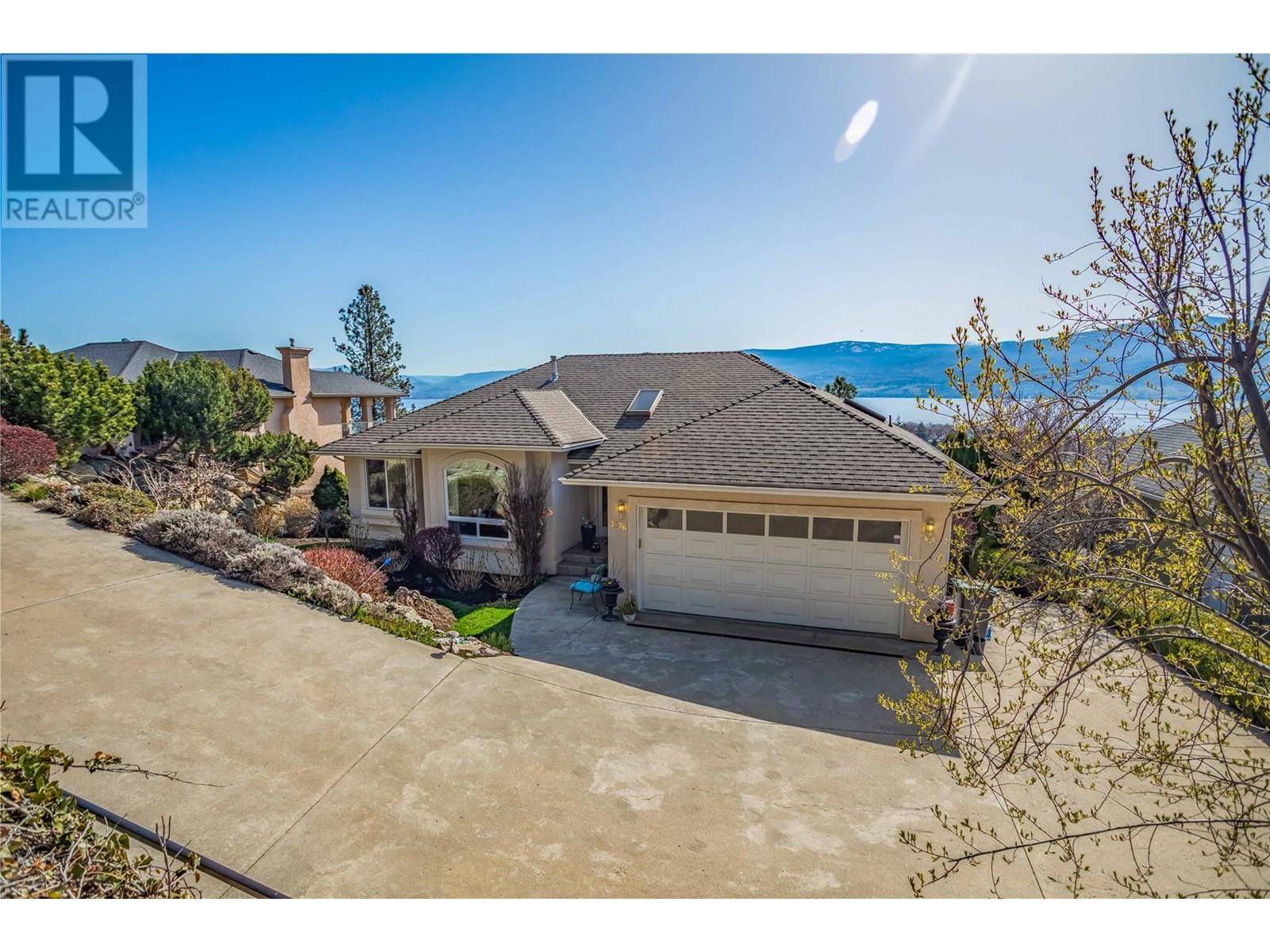 3576 Apple Way Boulevard, West Kelowna, BC V4T1Y7