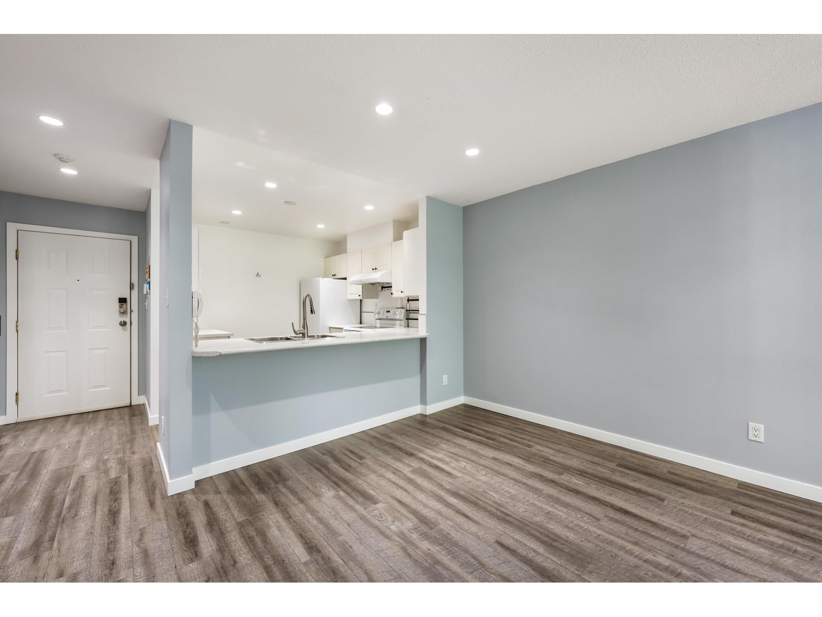 318 15150 108 Avenue, Surrey, British Columbia  V3R 0V1 - Photo 10 - R3010214