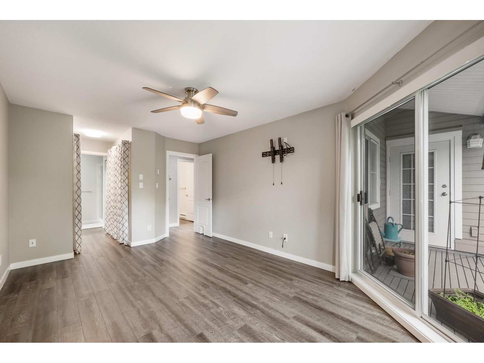 318 15150 108 Avenue, Surrey, British Columbia  V3R 0V1 - Photo 22 - R3010214