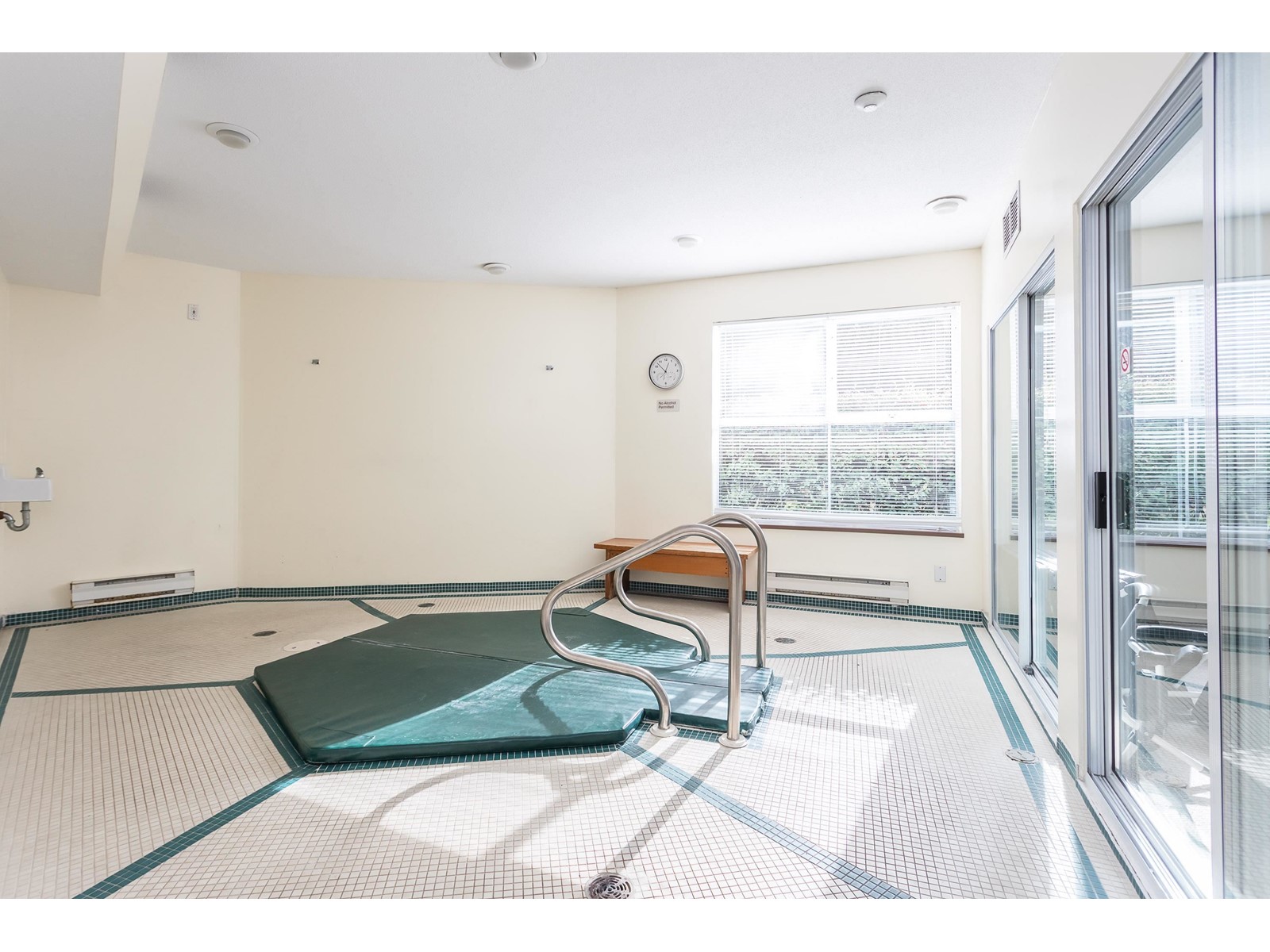 318 15150 108 Avenue, Surrey, British Columbia  V3R 0V1 - Photo 33 - R3010214