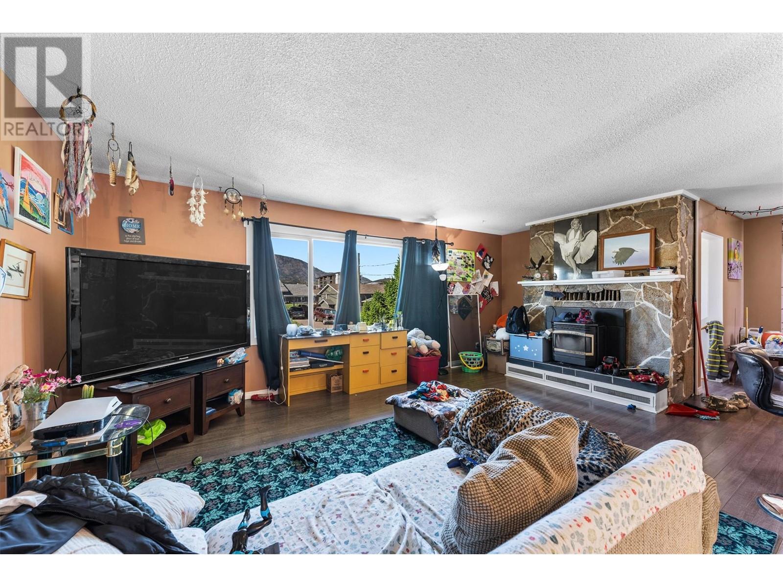 2515 Delray Road, West Kelowna, BC V4T1P9