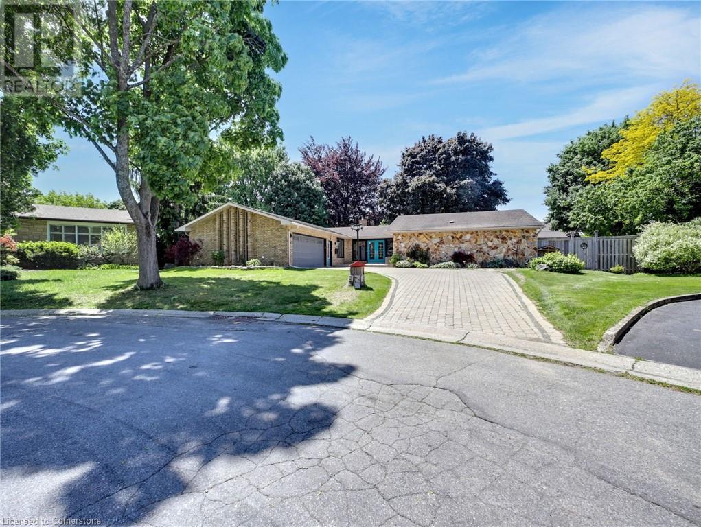 8 Westgate Circle, Brantford, Ontario  N3R 5W5 - Photo 2 - 40735886