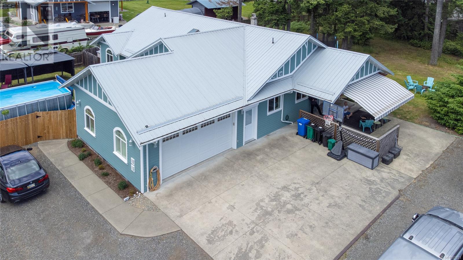 Property at 1185 Hutchinson Rd image 2