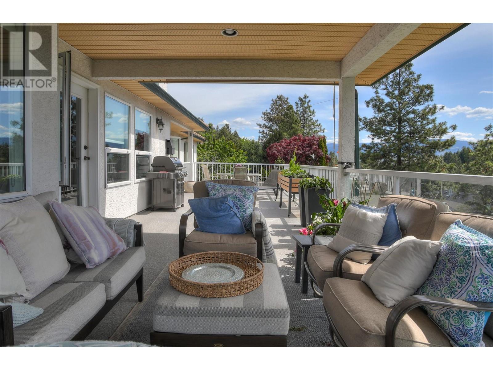 Property at 2153 Breckenridge Court image 3
