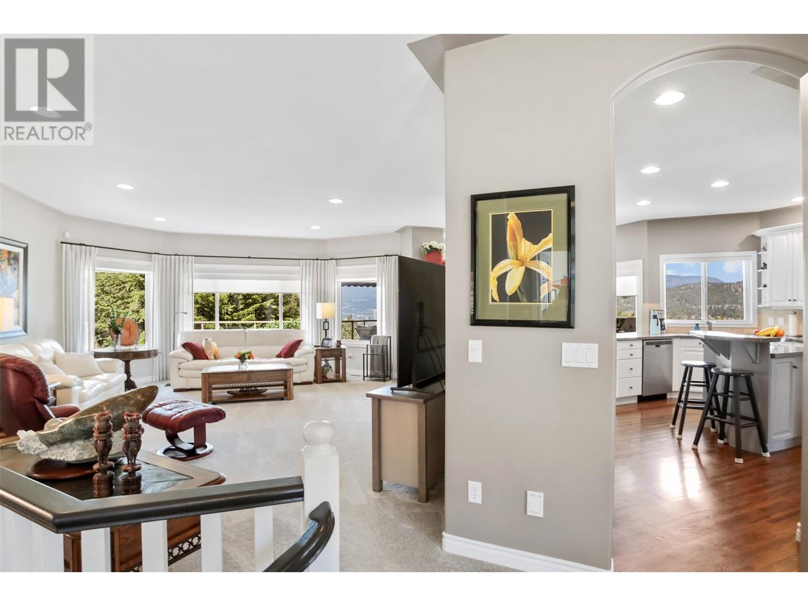 2072 Lillooet Court, Kelowna, British Columbia  V1Y 1V2 - Photo 9 - 10348713
