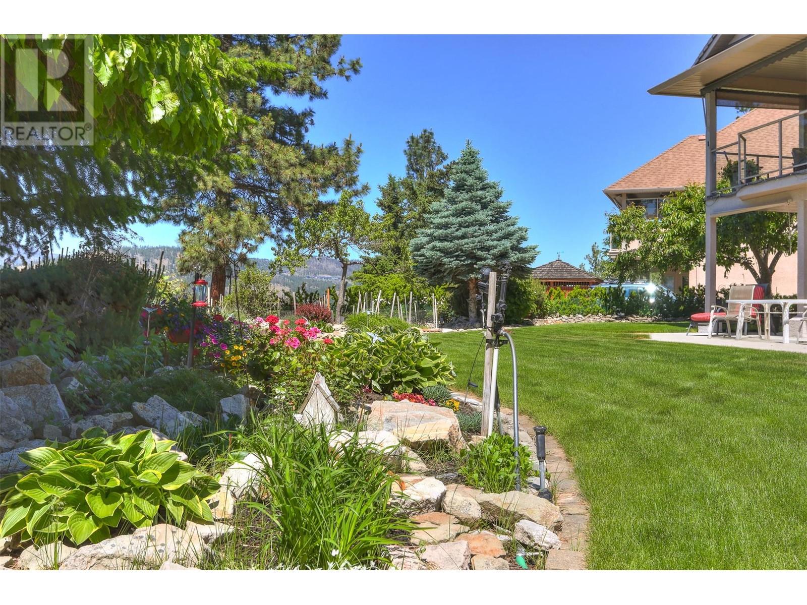 2072 Lillooet Court Kelowna, BC V1Y1V2_51