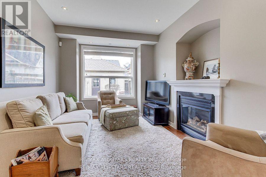 6 Christian Reesorpark Avenue, Markham, Ontario  L6B 1B6 - Photo 16 - N12190648