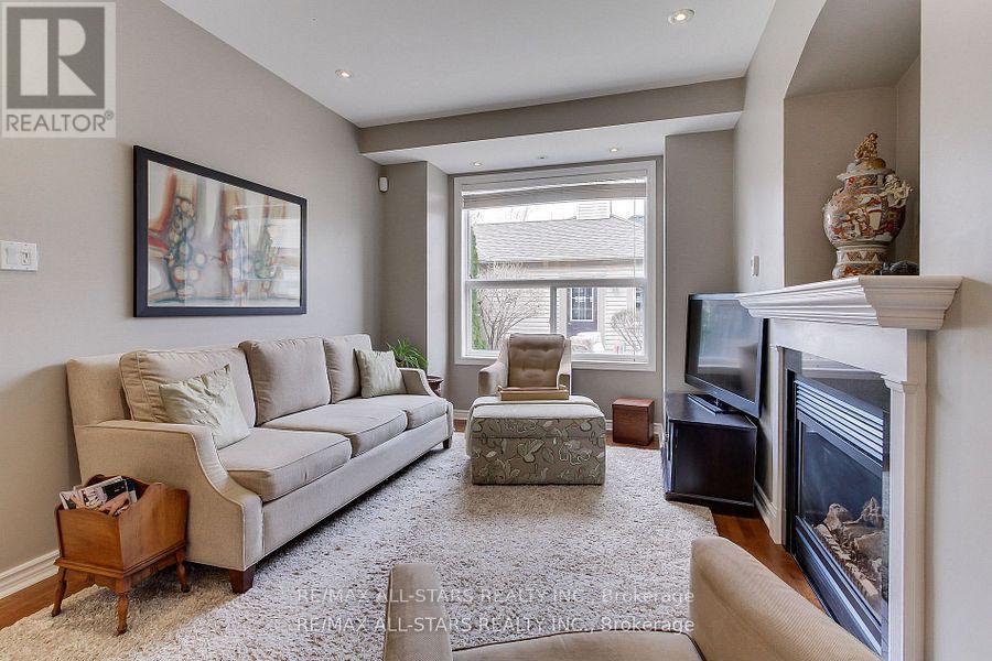 6 Christian Reesorpark Avenue, Markham, Ontario  L6B 1B6 - Photo 17 - N12190648