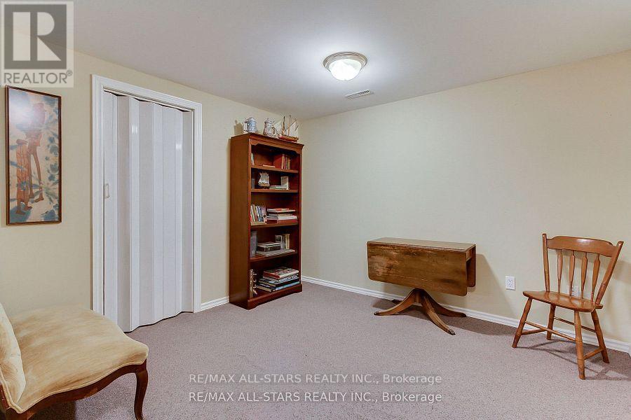 6 Christian Reesorpark Avenue, Markham, Ontario  L6B 1B6 - Photo 27 - N12190648