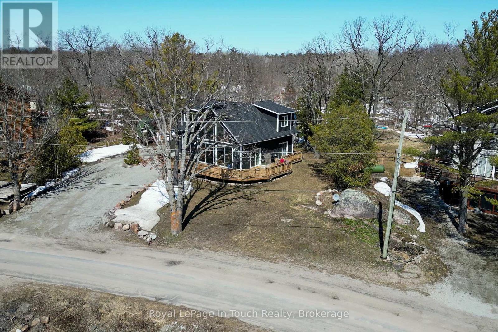26 Macey Bay Road, Georgian Bay, Ontario  L0K 1S0 - Photo 6 - X12064224