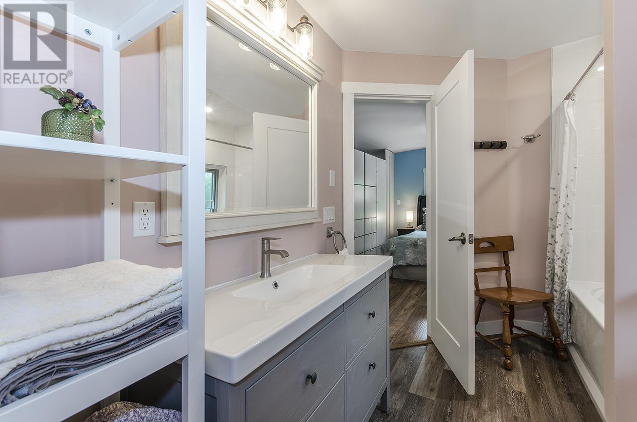 401 Raindance Crescent, West Vancouver, British Columbia  V7P 1C1 - Photo 19 - R3010137