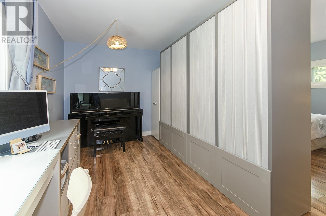 401 Raindance Crescent, West Vancouver, British Columbia  V7P 1C1 - Photo 15 - R3010137