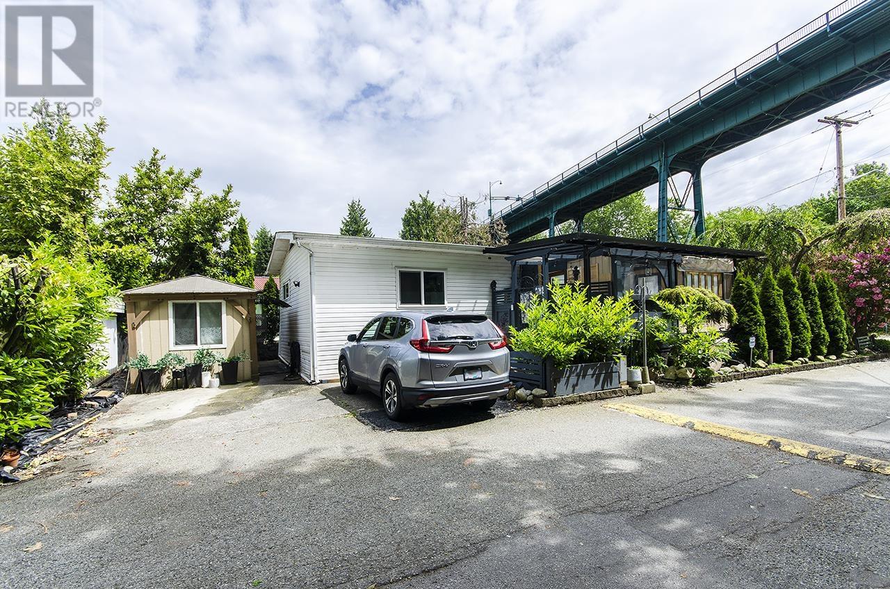 401 Raindance Crescent, West Vancouver, British Columbia  V7P 1C1 - Photo 30 - R3010137