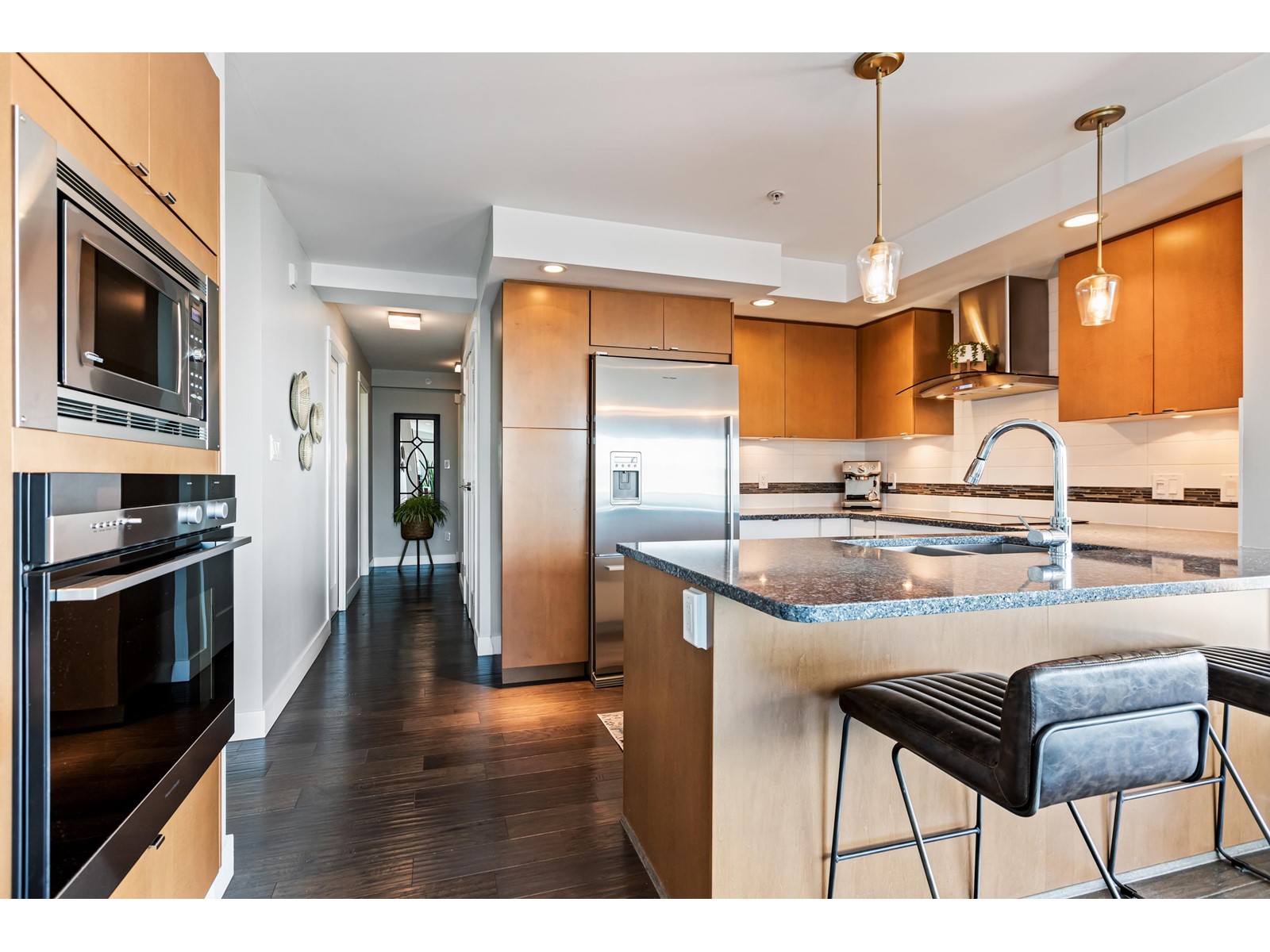 502 14955 Victoria Avenue, White Rock, British Columbia  V4B 1G2 - Photo 5 - R3010219