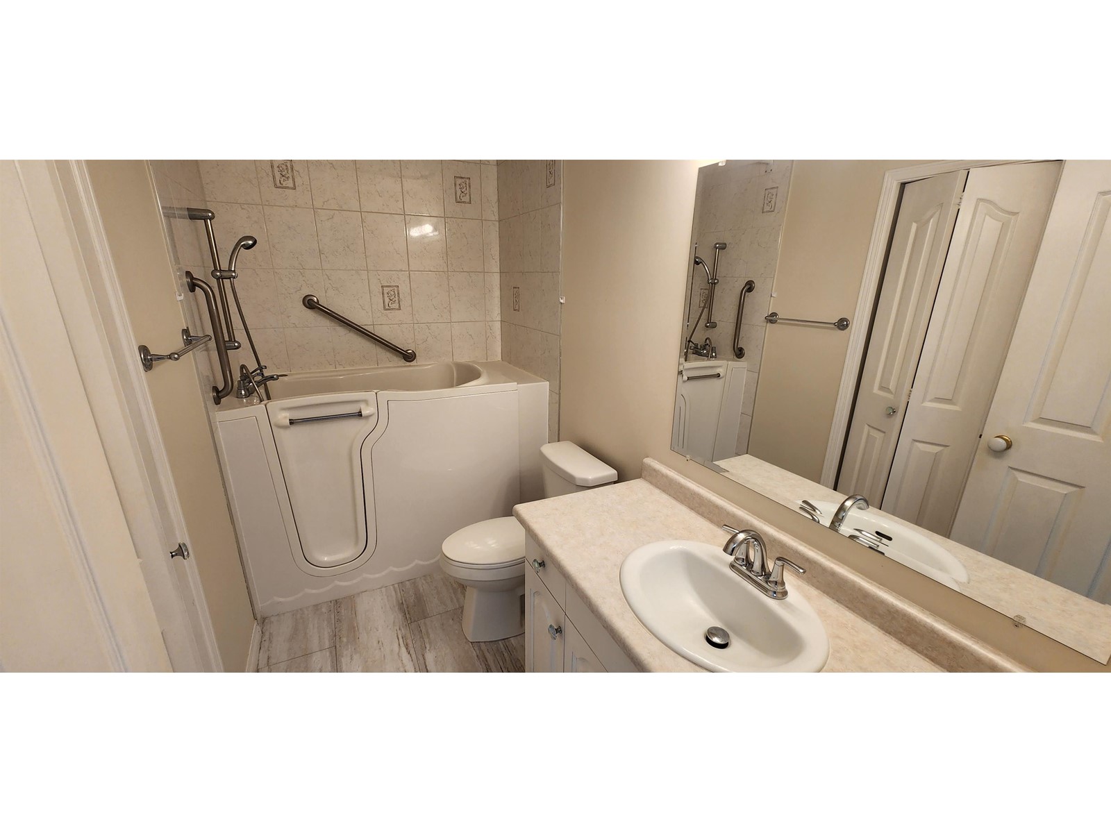 411 2626 Countess Street, Abbotsford, British Columbia  V2T 2V7 - Photo 17 - R3008128