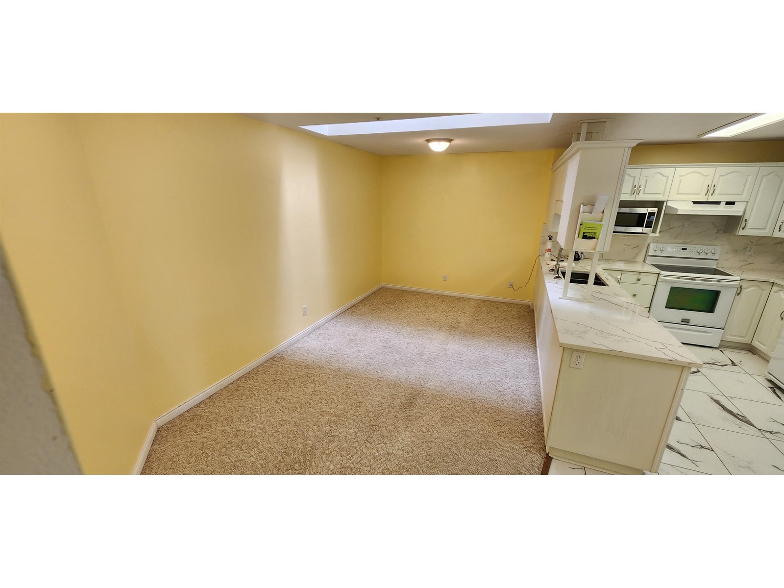 411 2626 Countess Street, Abbotsford, British Columbia  V2T 2V7 - Photo 5 - R3008128