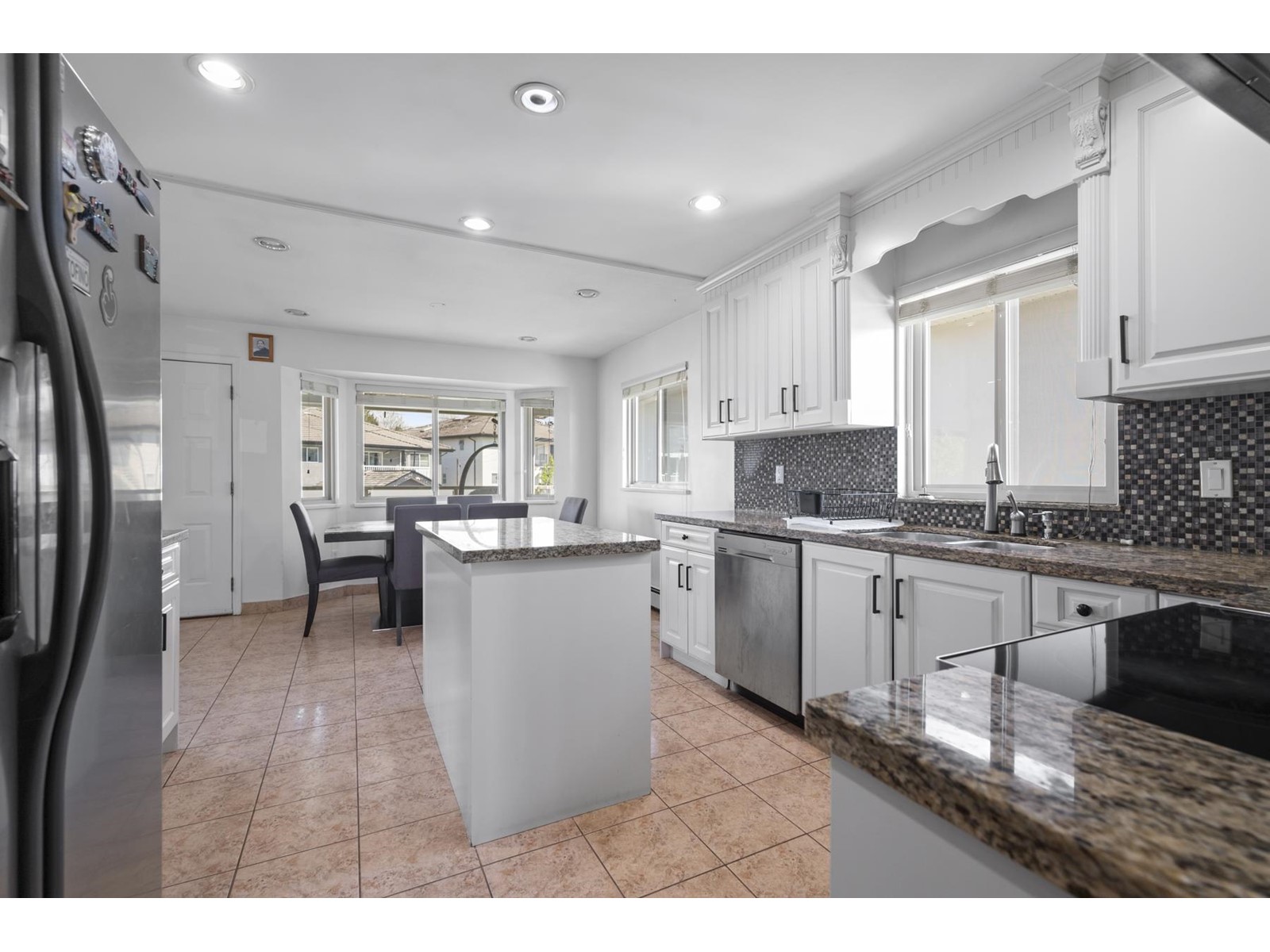 6890 123a Street, Surrey, British Columbia  V3W 0X4 - Photo 13 - R3009534