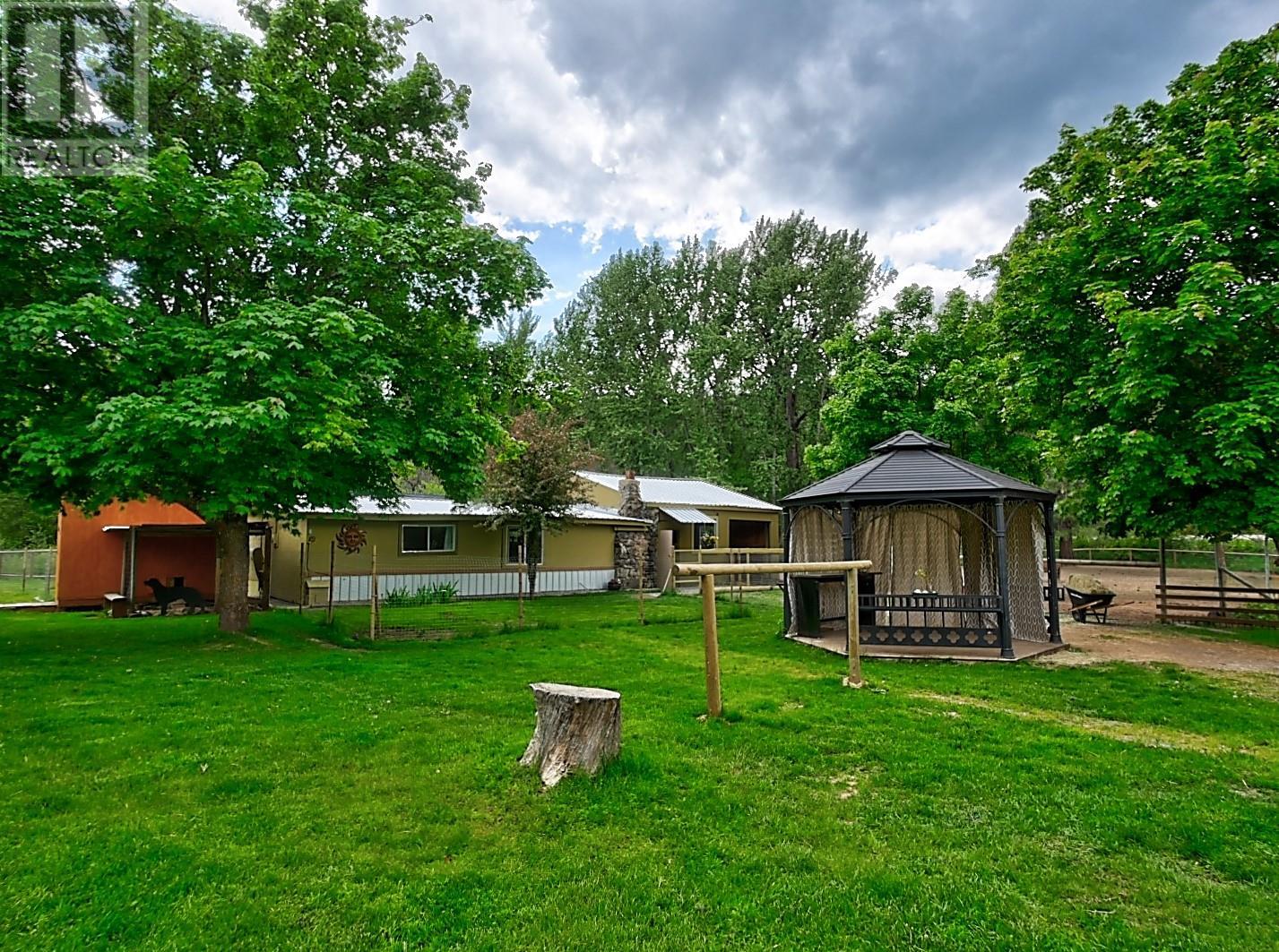10000 North Fork Road, Grand Forks, BC V0H1H8