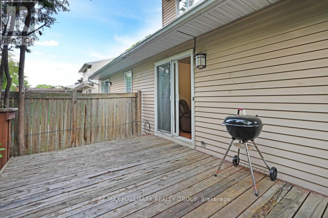 24 Erin Crescent, Ottawa, Ontario  K1V 9Z2 - Photo 22 - X12183312