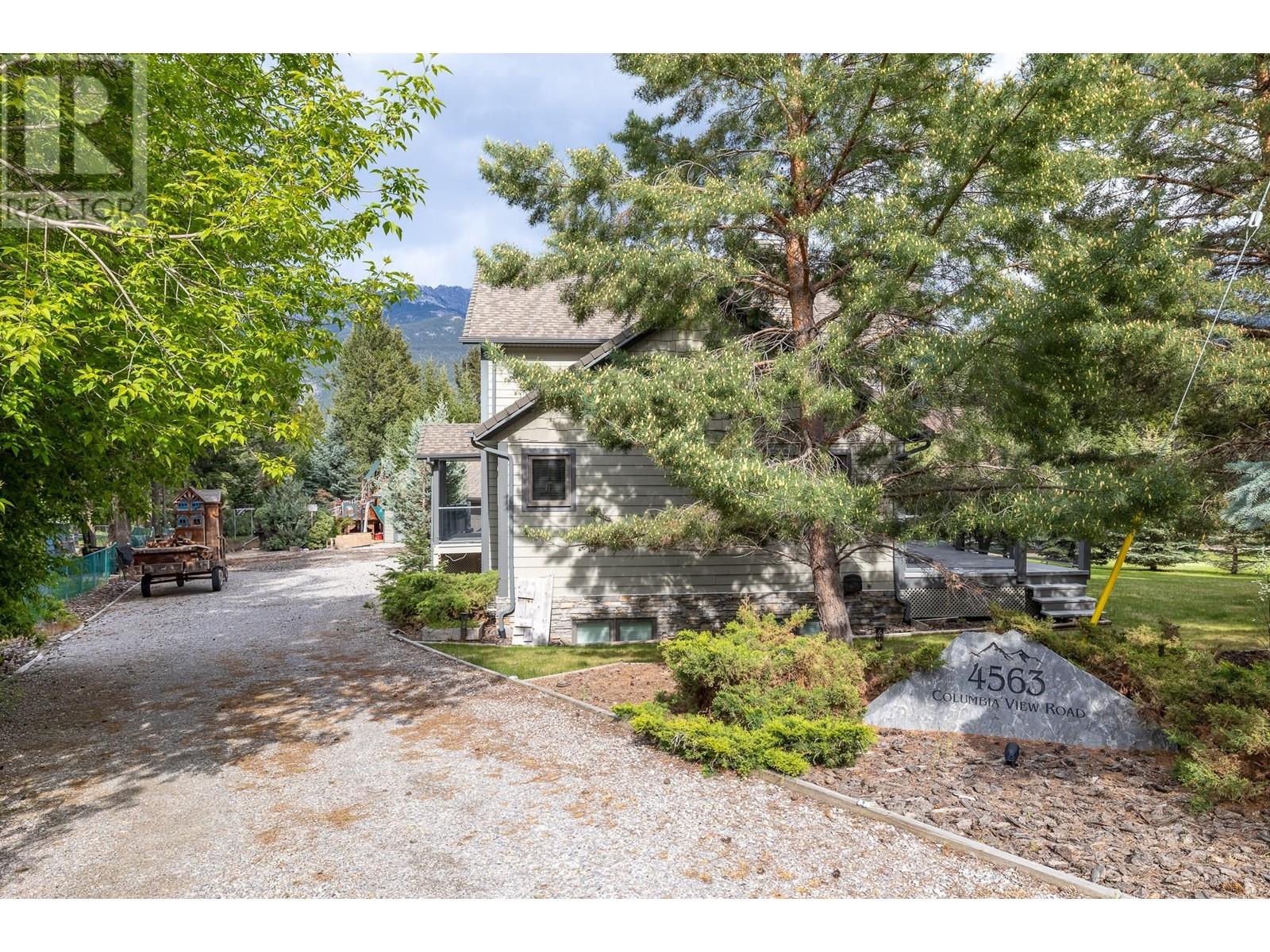 4563 Columbia View Road, Fairmont Hot Springs, British Columbia  V0B 1L2 - Photo 4 - 10350095