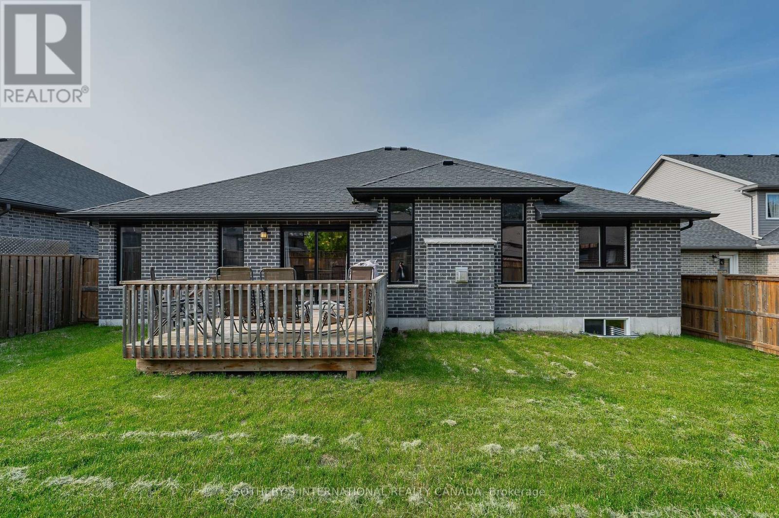 57 Lock Street, East Zorra-Tavistock (Innerkip), Ontario  N0J 1M0 - Photo 40 - X12190643
