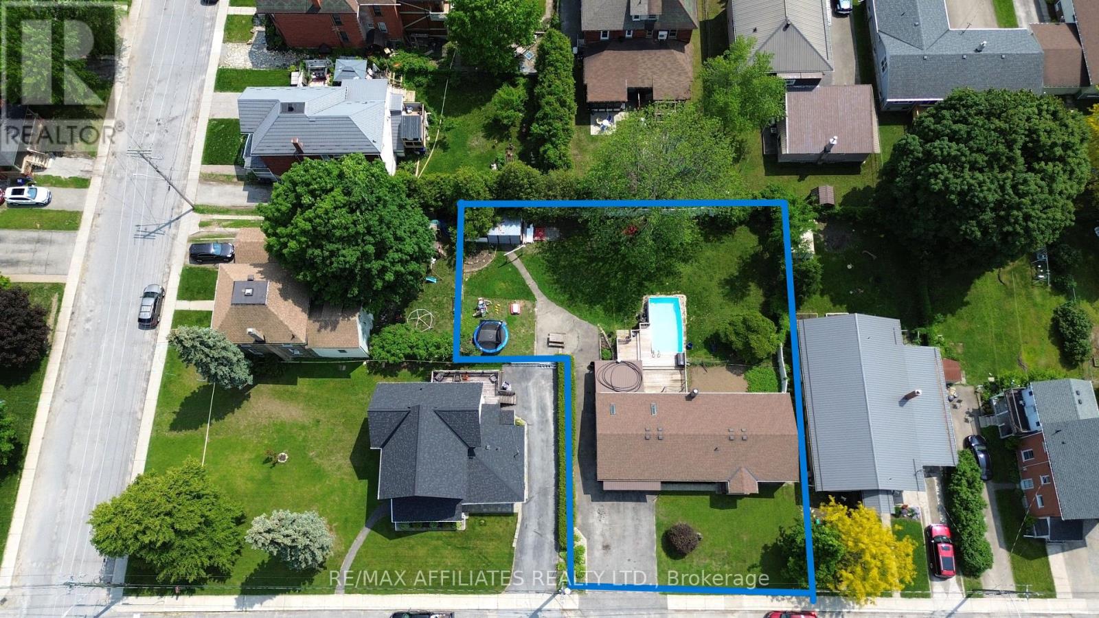 47 Gladstone Avenue, Smiths Falls, Ontario  K7A 1R8 - Photo 2 - X12190699