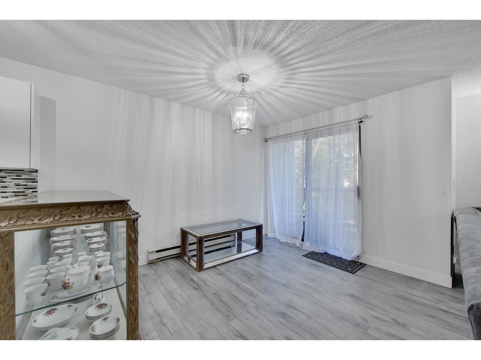 203 7064 133b Street, Surrey, British Columbia  V3W 8A4 - Photo 3 - R3009640